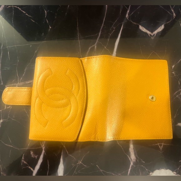 $950 CHANEL Yellow Caviar-Leather Wallet, GUC - Picture 3 of 16